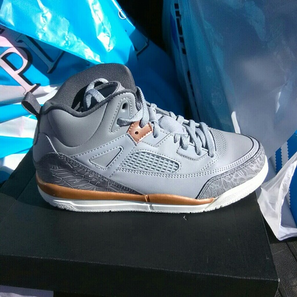 boys size 3 jordans